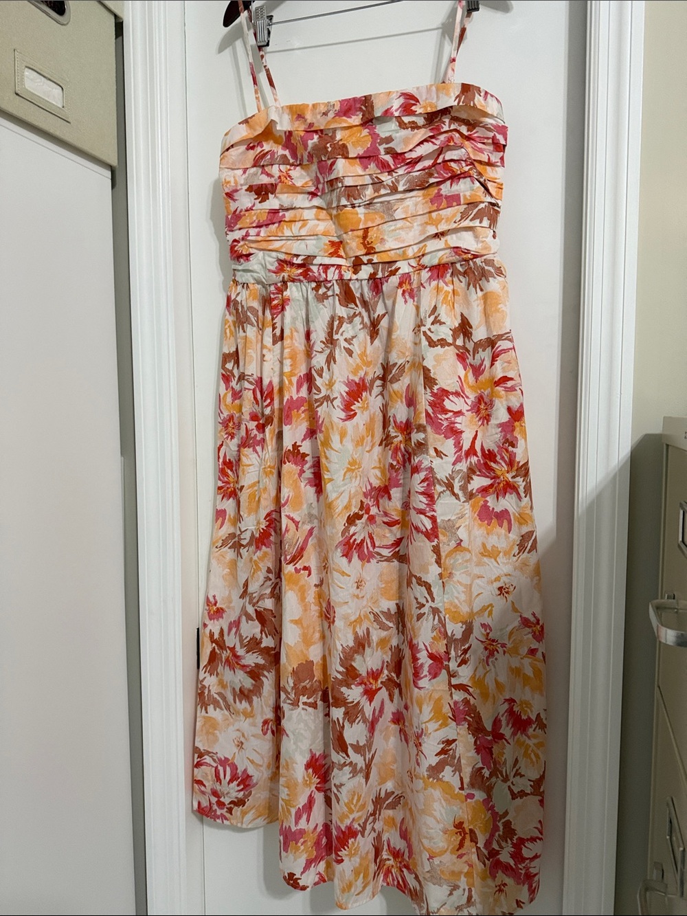 🍁🌾 Abercrombie & Fitch Floral Strap Sundress in Peach & Pink